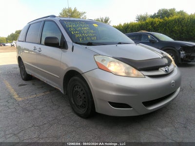 TOYOTA SIENNA 2008