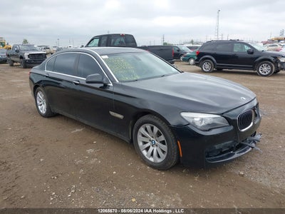 BMW 750 2011