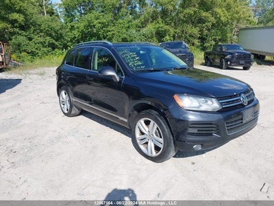 VOLKSWAGEN TOUAREG 2014