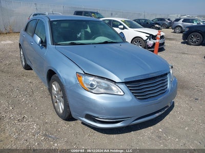 CHRYSLER 200 2013
