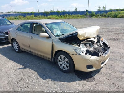 TOYOTA CAMRY 2010