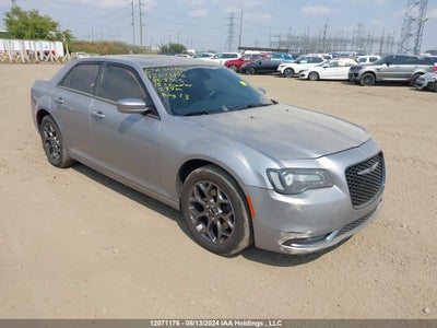 CHRYSLER 300 2015