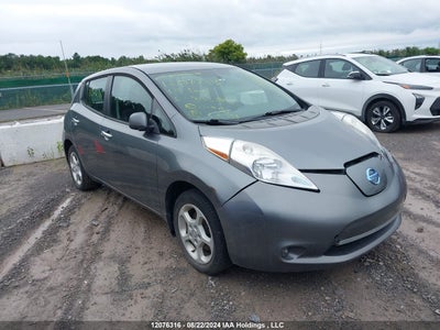NISSAN LEAF 2015