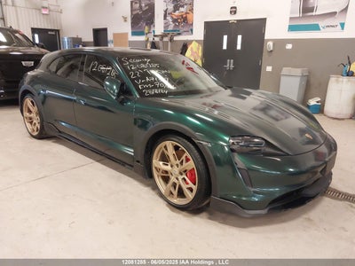 PORSCHE TAYCAN 2022