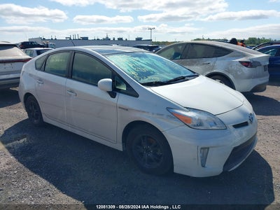 TOYOTA PRIUS 2015
