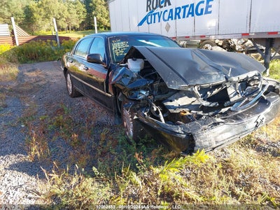 LINCOLN TOWN CAR 2009