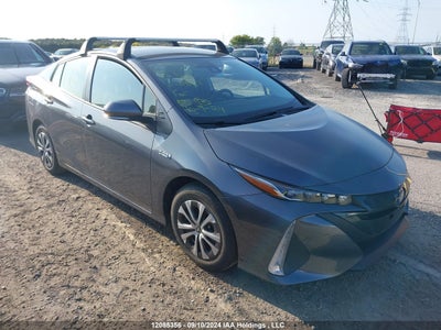 TOYOTA PRIUS PRIME 2022