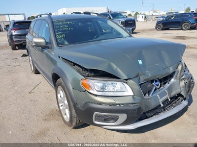 VOLVO XC70 2010