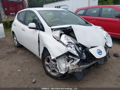 NISSAN LEAF 2015