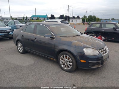 VOLKSWAGEN JETTA SEDAN 2010