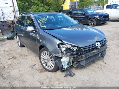 VOLKSWAGEN GOLF WAGON 2014