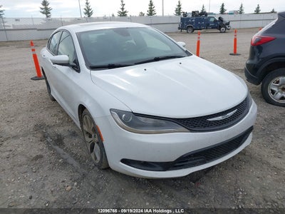 CHRYSLER 200 2015