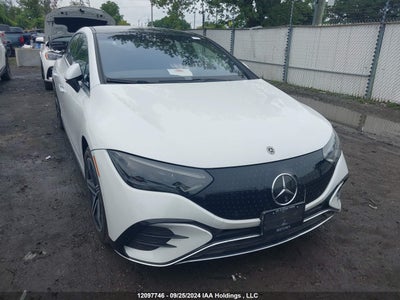 MERCEDES-BENZ EQE 2023