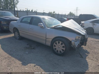 LINCOLN TOWN CAR 2005
