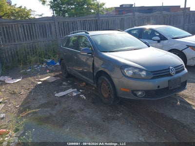 VOLKSWAGEN GOLF WAGON 2013