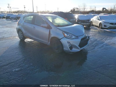 TOYOTA PRIUS C 2015