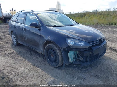 VOLKSWAGEN GOLF WAGON 2013