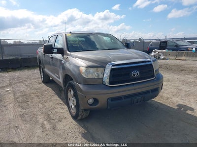 TOYOTA TUNDRA 2010