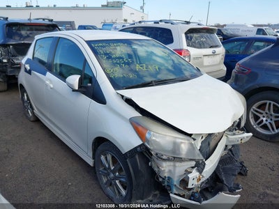 TOYOTA YARIS 2013