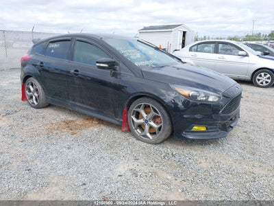 FORD FOCUS ST 2016