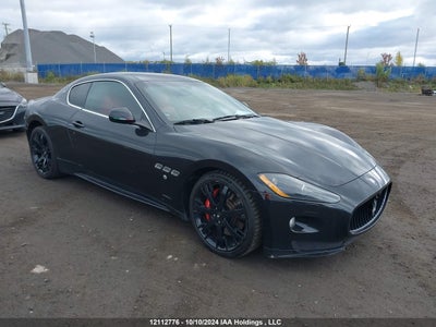 MASERATI GRANTURISMO 2012