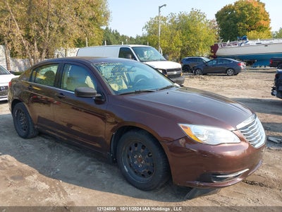 CHRYSLER 200 2013
