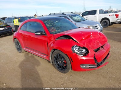 VOLKSWAGEN BEETLE 2013