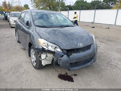 TOYOTA MATRIX 2010