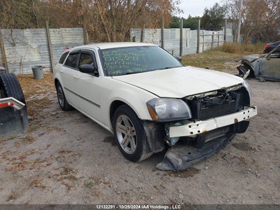 DODGE MAGNUM 2005