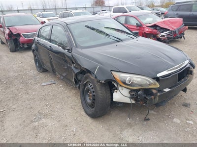 CHRYSLER 200 2013