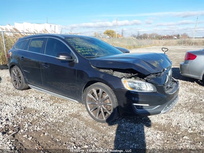 VOLVO V60 2015