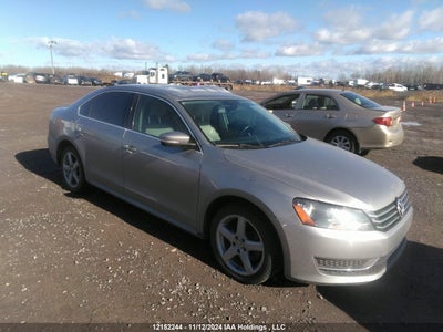 VOLKSWAGEN PASSAT 2014
