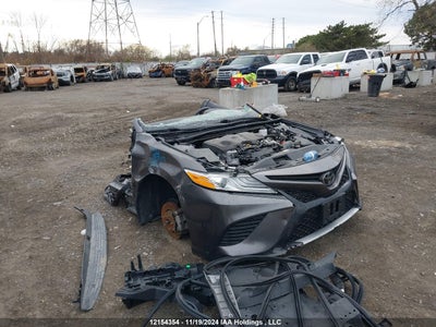 TOYOTA CAMRY 2020