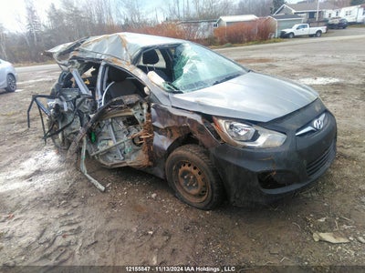 HYUNDAI ACCENT 2013