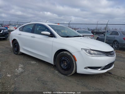 CHRYSLER 200 2015