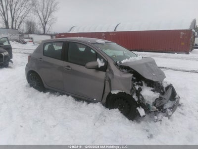 TOYOTA YARIS 2015