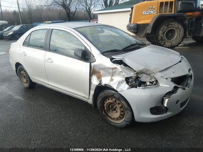 TOYOTA YARIS 2010