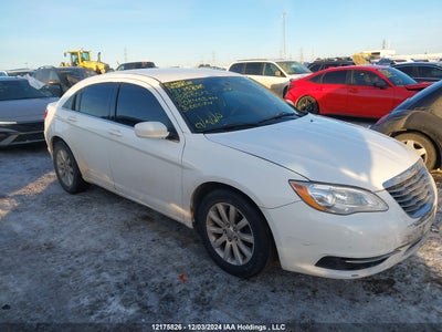 CHRYSLER 200 2013