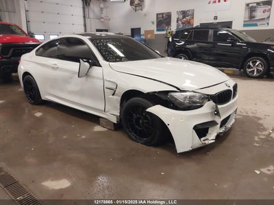 BMW M4 2015