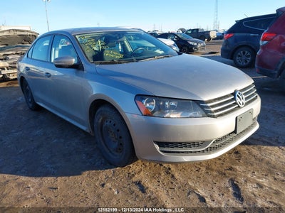 VOLKSWAGEN PASSAT 2013