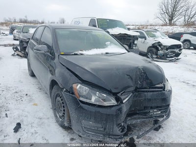 VOLKSWAGEN GOLF 2015