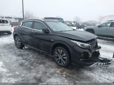 INFINITI QX30 2017