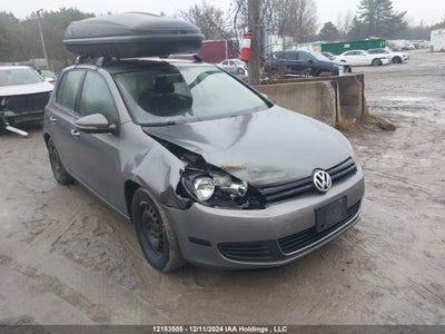 VOLKSWAGEN GOLF 2010