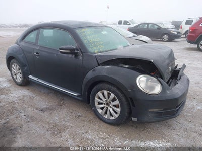 VOLKSWAGEN BEETLE COUPE 2013