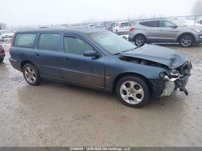 VOLVO V70 2005