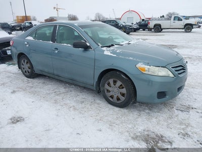 TOYOTA CAMRY 2011