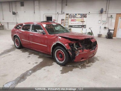 DODGE MAGNUM 2005