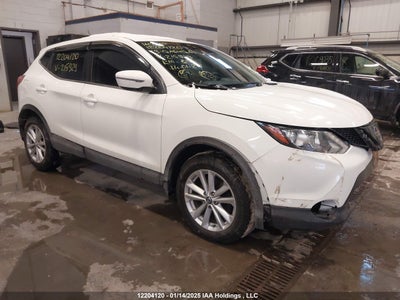 NISSAN QASHQAI 2019