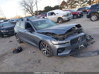 VOLVO V60 2021