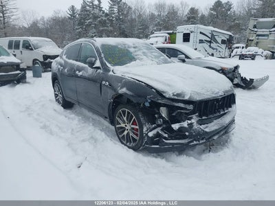 MASERATI LEVANTE 2017